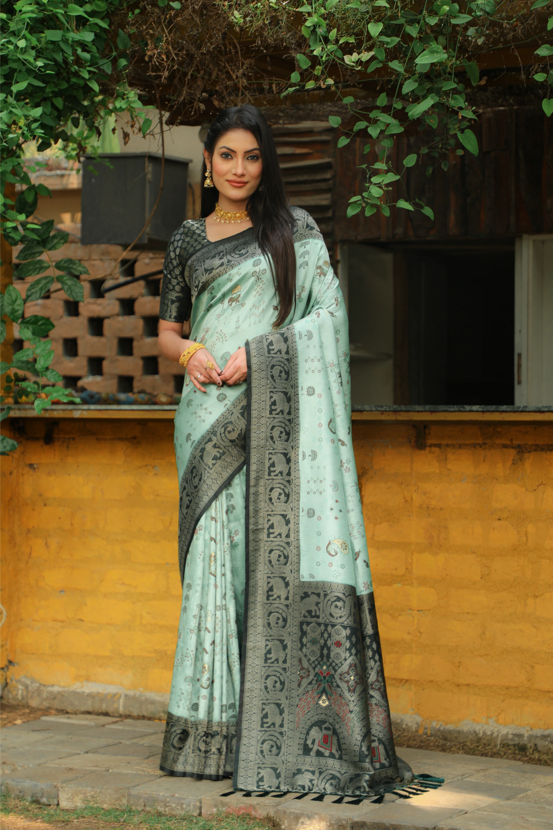 Rajwada Weaves - Light Mint and Black