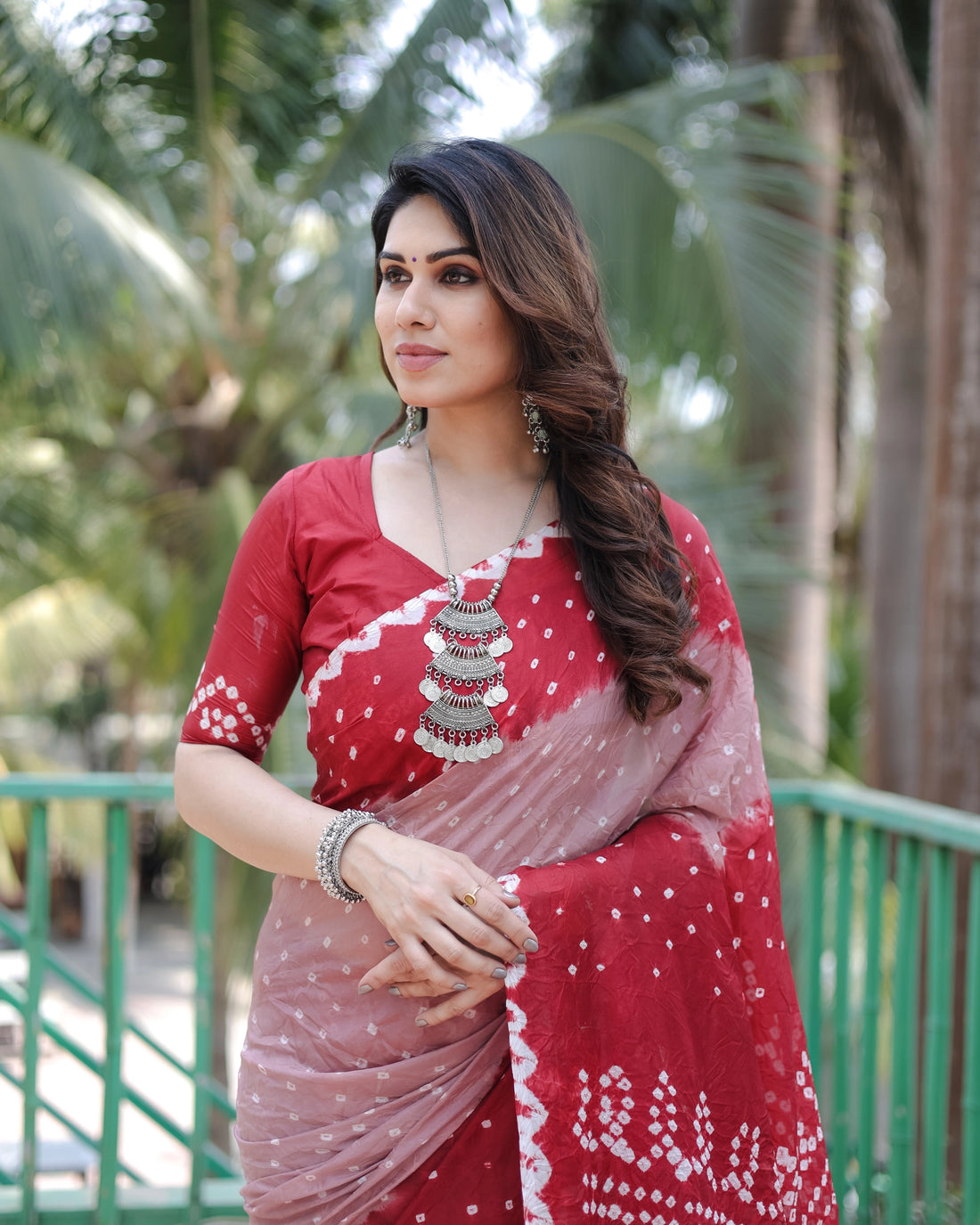 Bandhan-e-Rang - Red and Light Beige