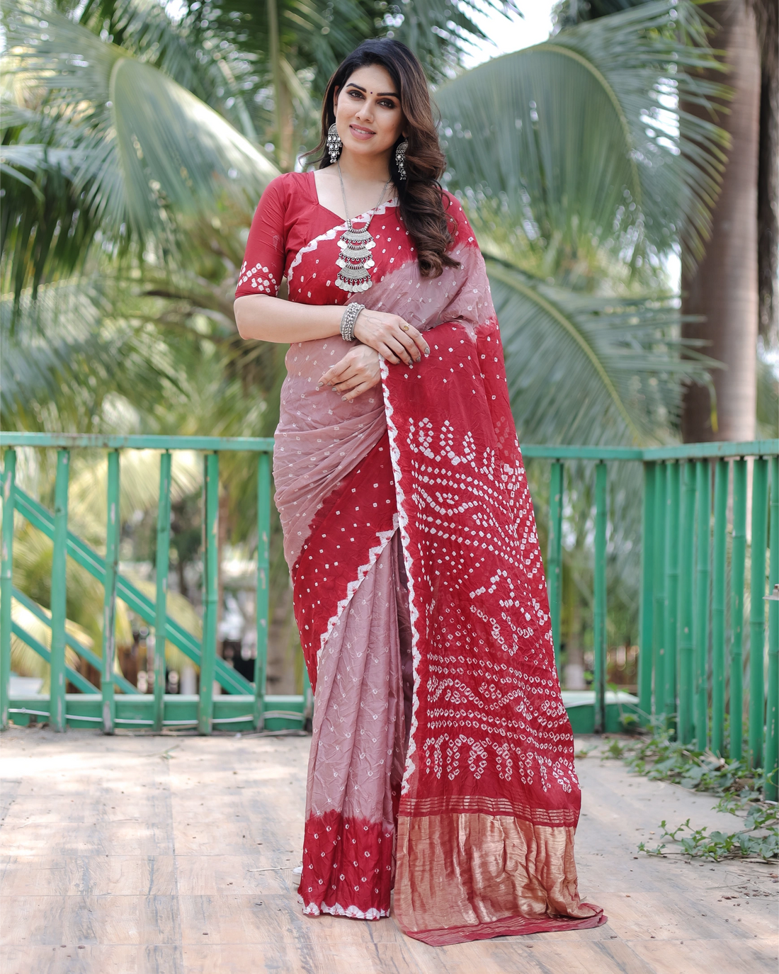 Bandhan-e-Rang - Red and Light Beige