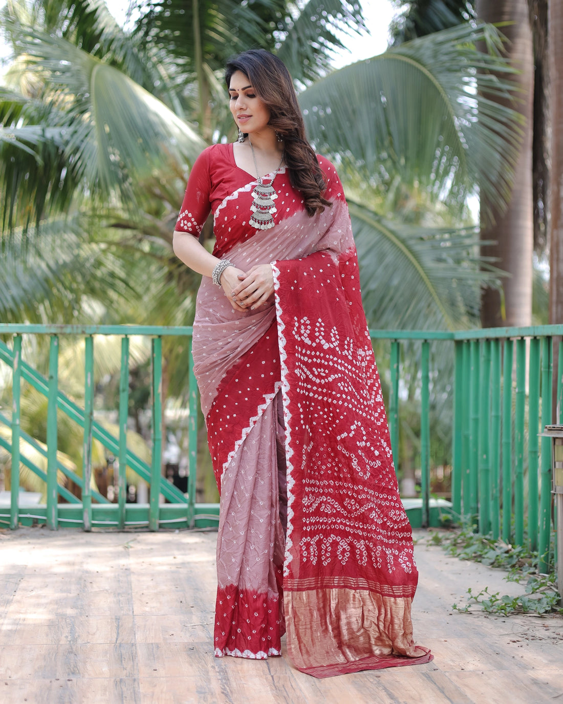 Bandhan-e-Rang - Red and Light Beige