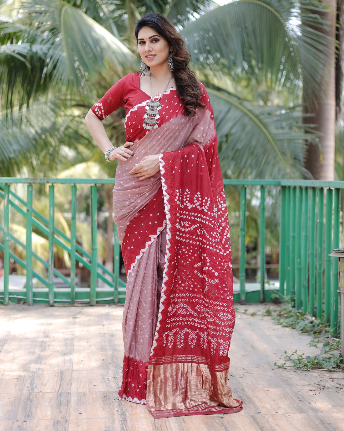 Bandhan-e-Rang - Red and Light Beige