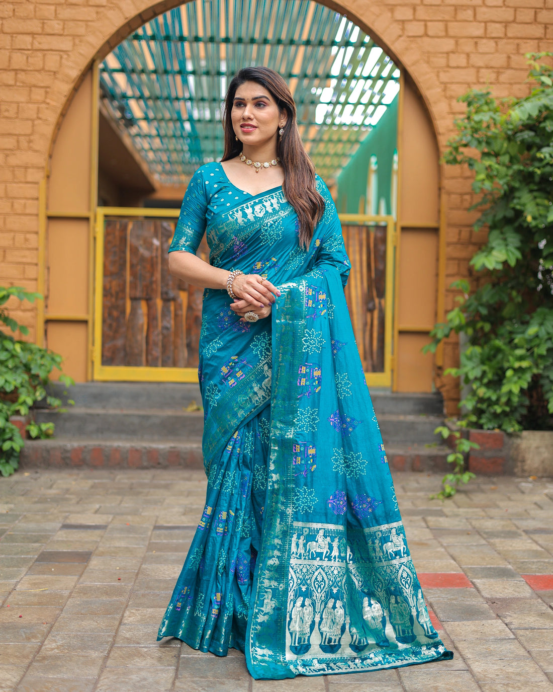 Saanjh Nikhaar Peacock Teal