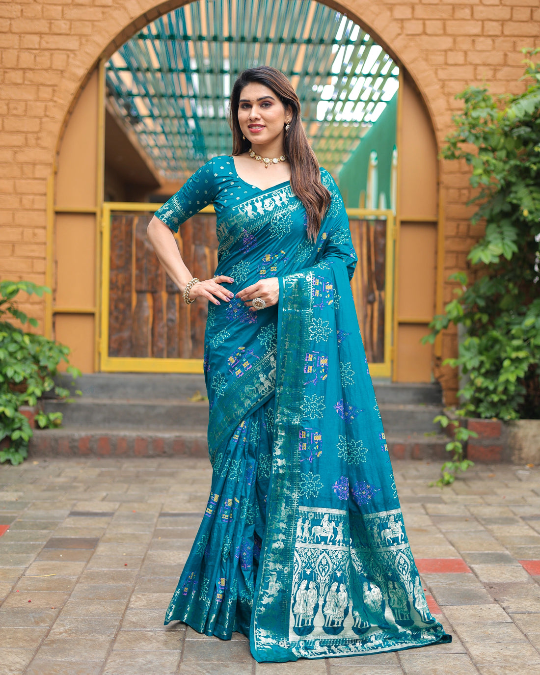 Saanjh Nikhaar Peacock Teal