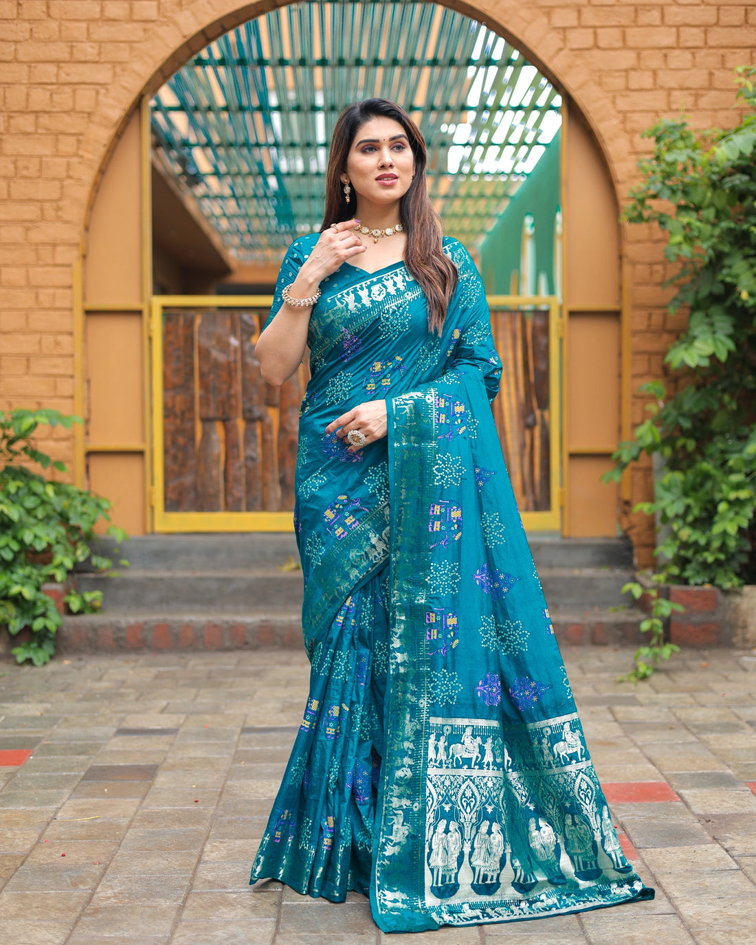 Saanjh Nikhaar Peacock Teal