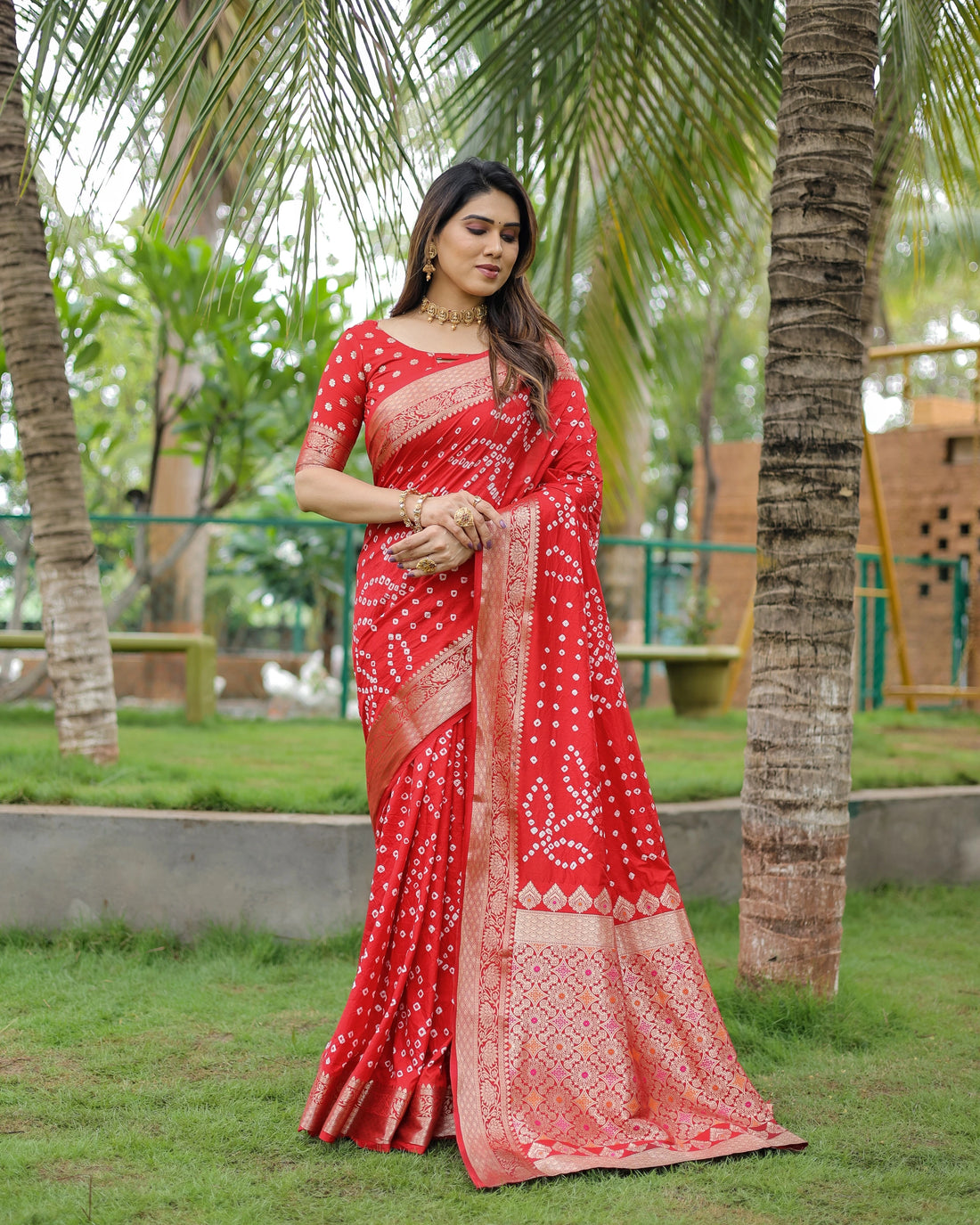 Saanjh Resham Deep Red