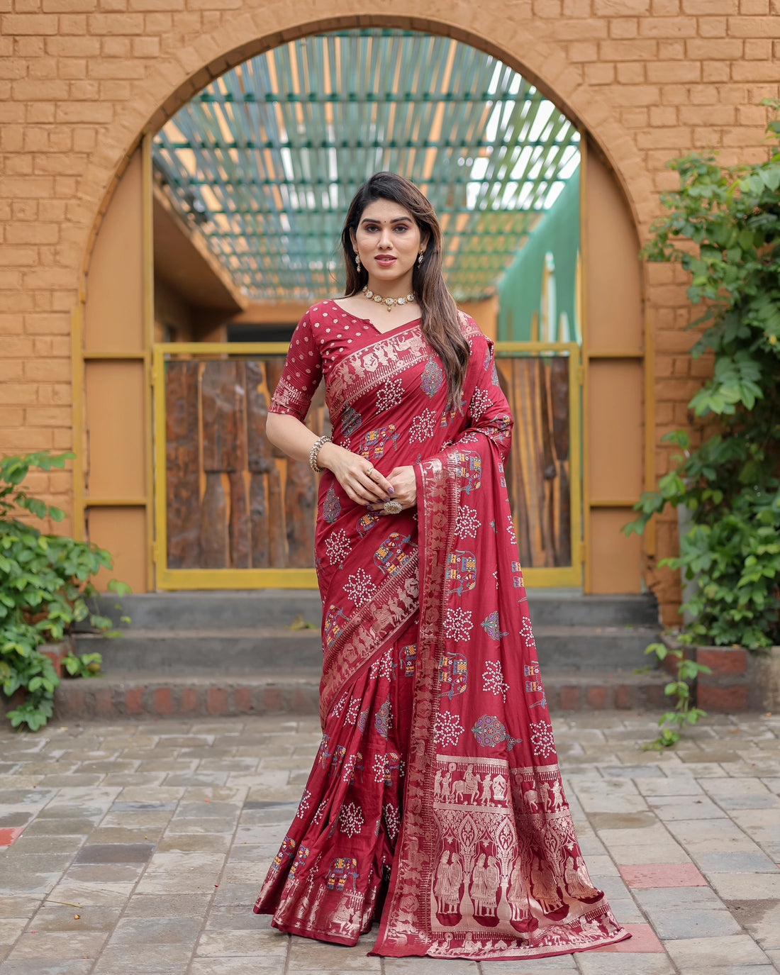 Saanjh Nikhaar Crimson Red