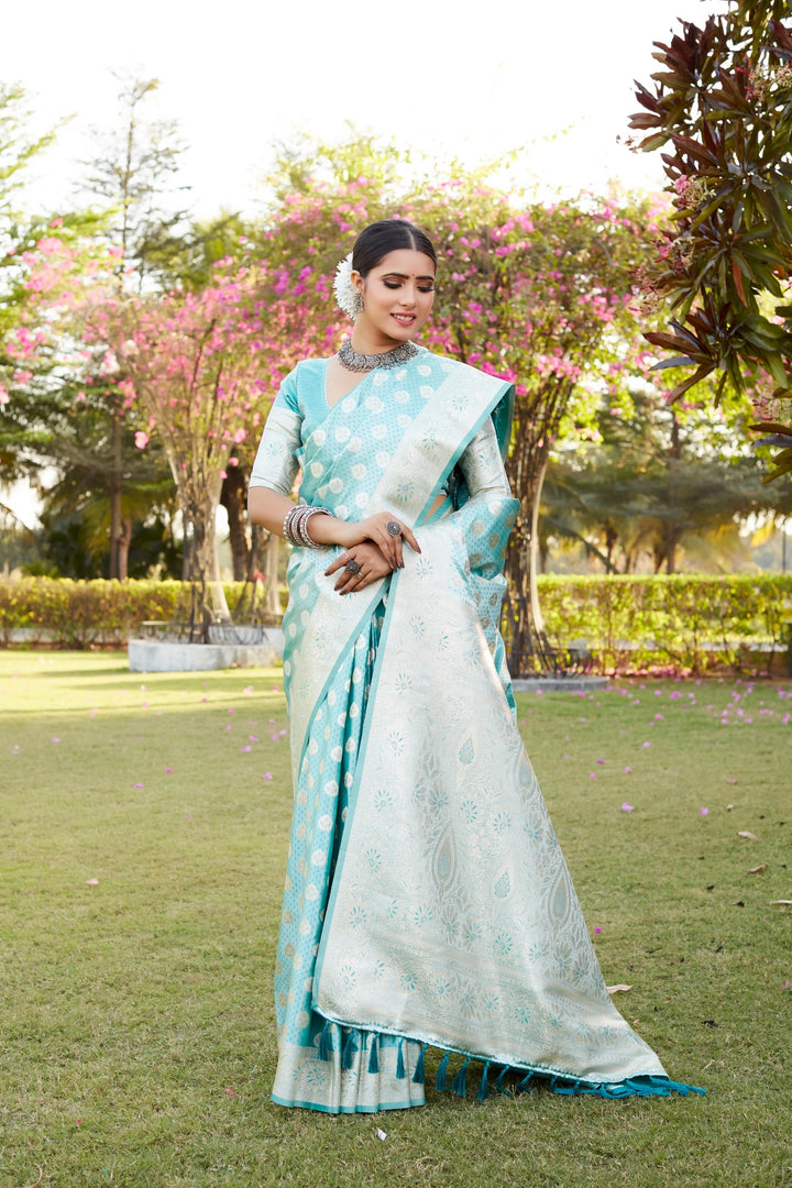 Saanjh-e-Satin - Aqua Radiance