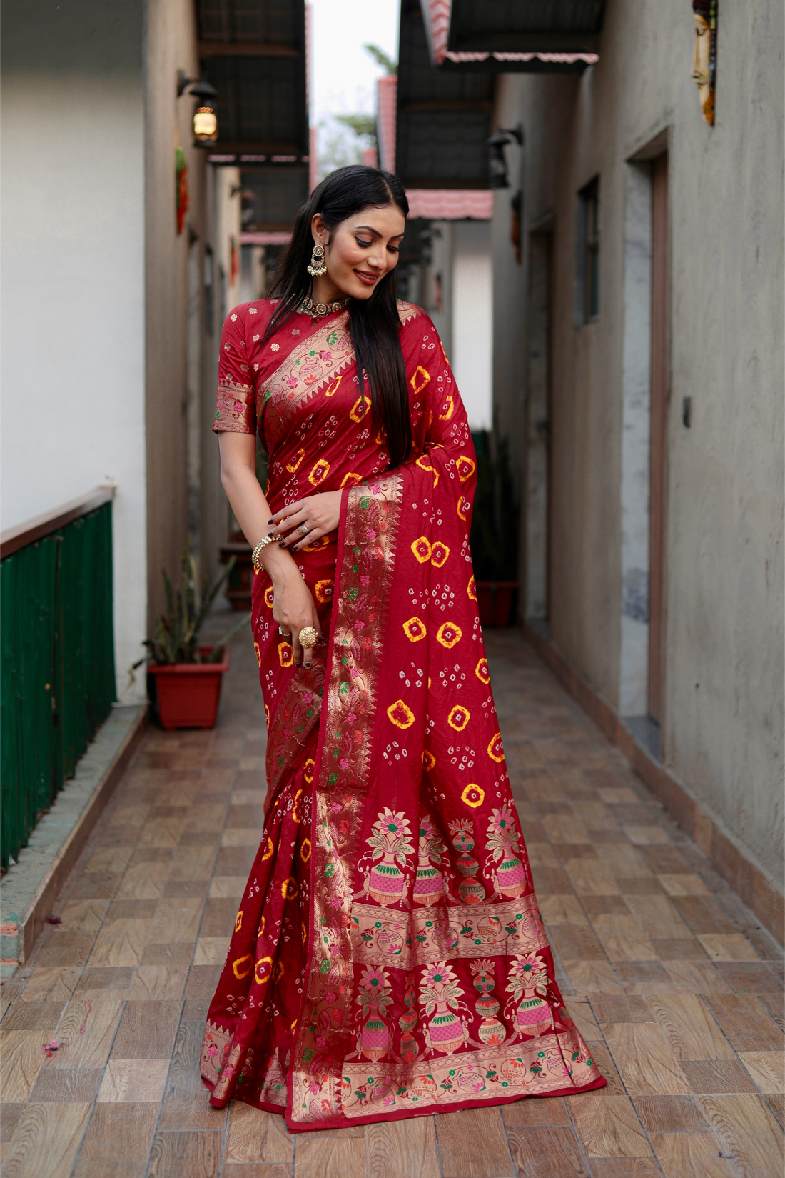 Sitara Sangam Bright Red