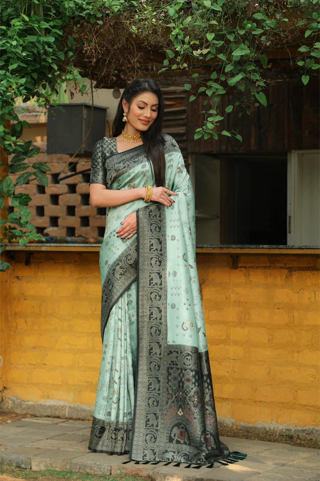 Rajwada Weaves - Light Mint and Black