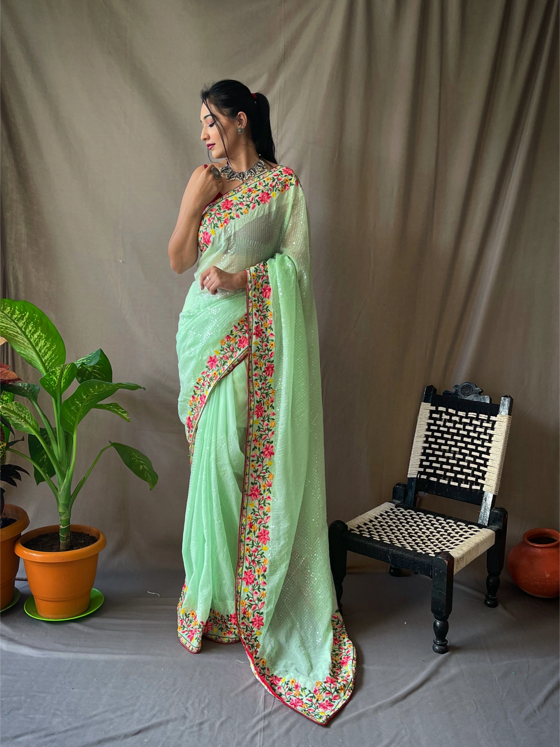 TheDailyLooms Sitara Saaj - Pista Green