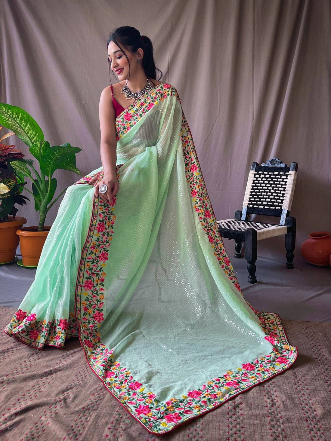 TheDailyLooms Sitara Saaj - Pista Green